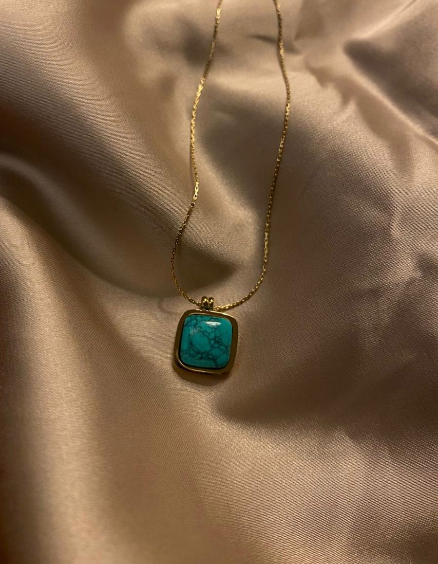Turquois stone necklace